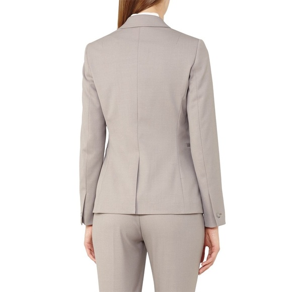 REISS Truman Tailored Blazer in Light Grey Beige Sz 2 - Picture 3 of 15